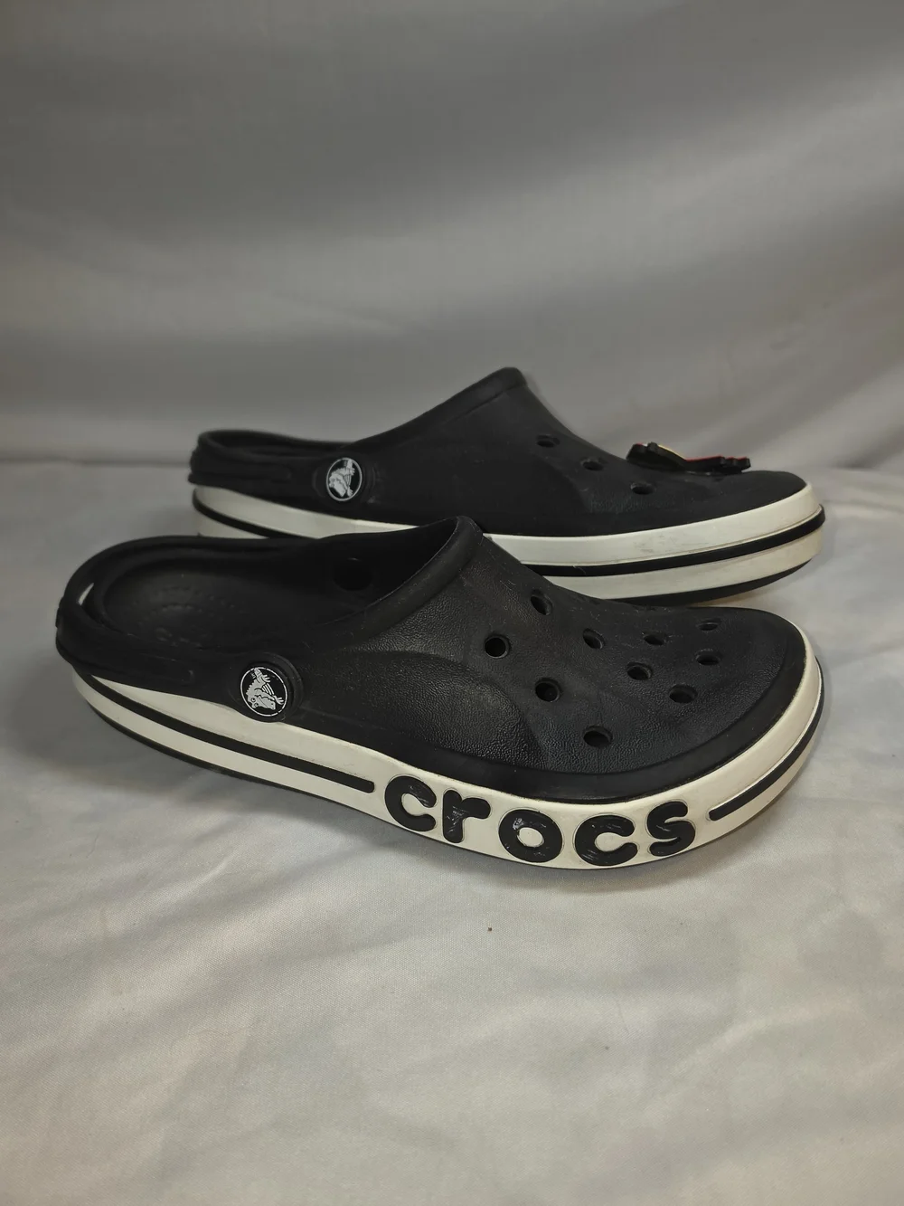 Crocs Kids Classic Clog in Black with Red Jibbitz